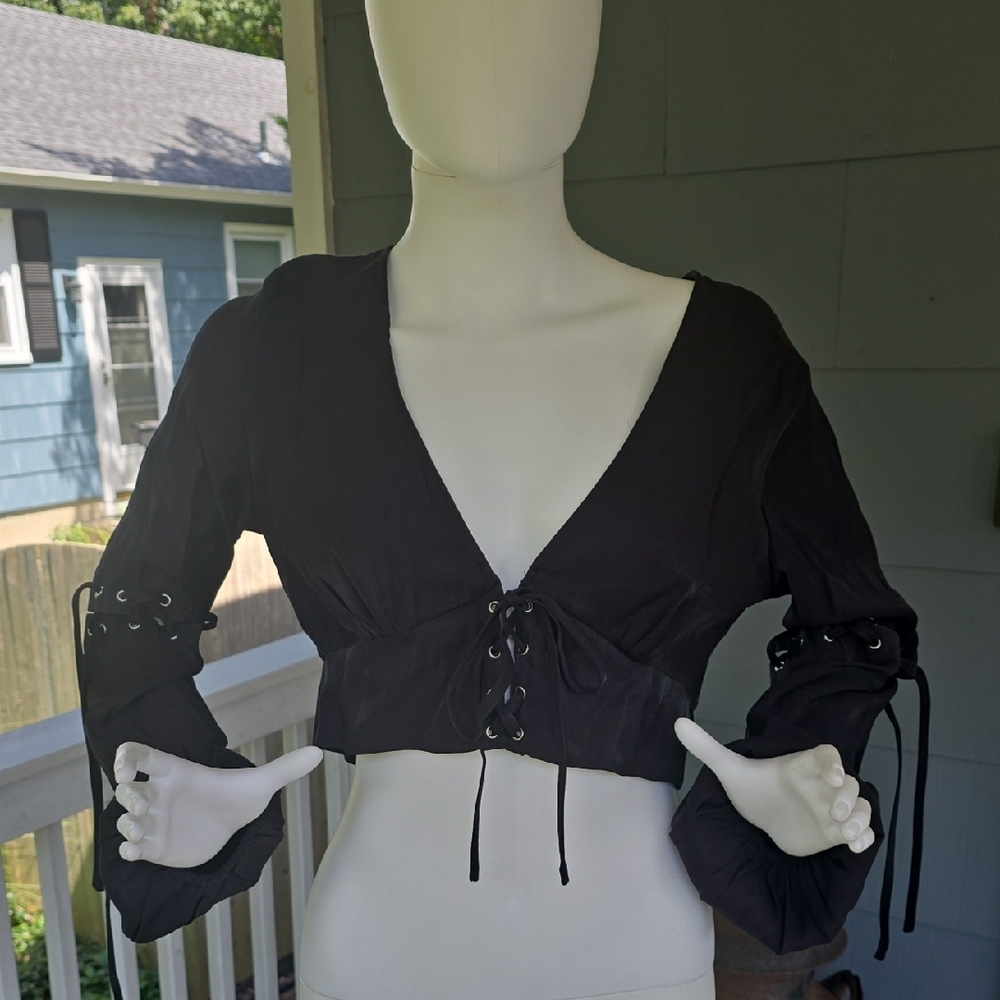 NWT Black Cropped Lace-up Long Sleeve Top